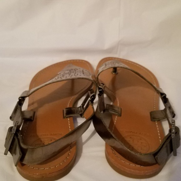 Tory Burch Pewter Perforated Metallic Sandals Sz 8 - Picture 4 of 6